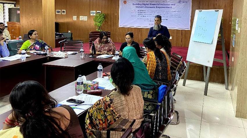 The dais for the second session contextualizing women's economic empowerment 