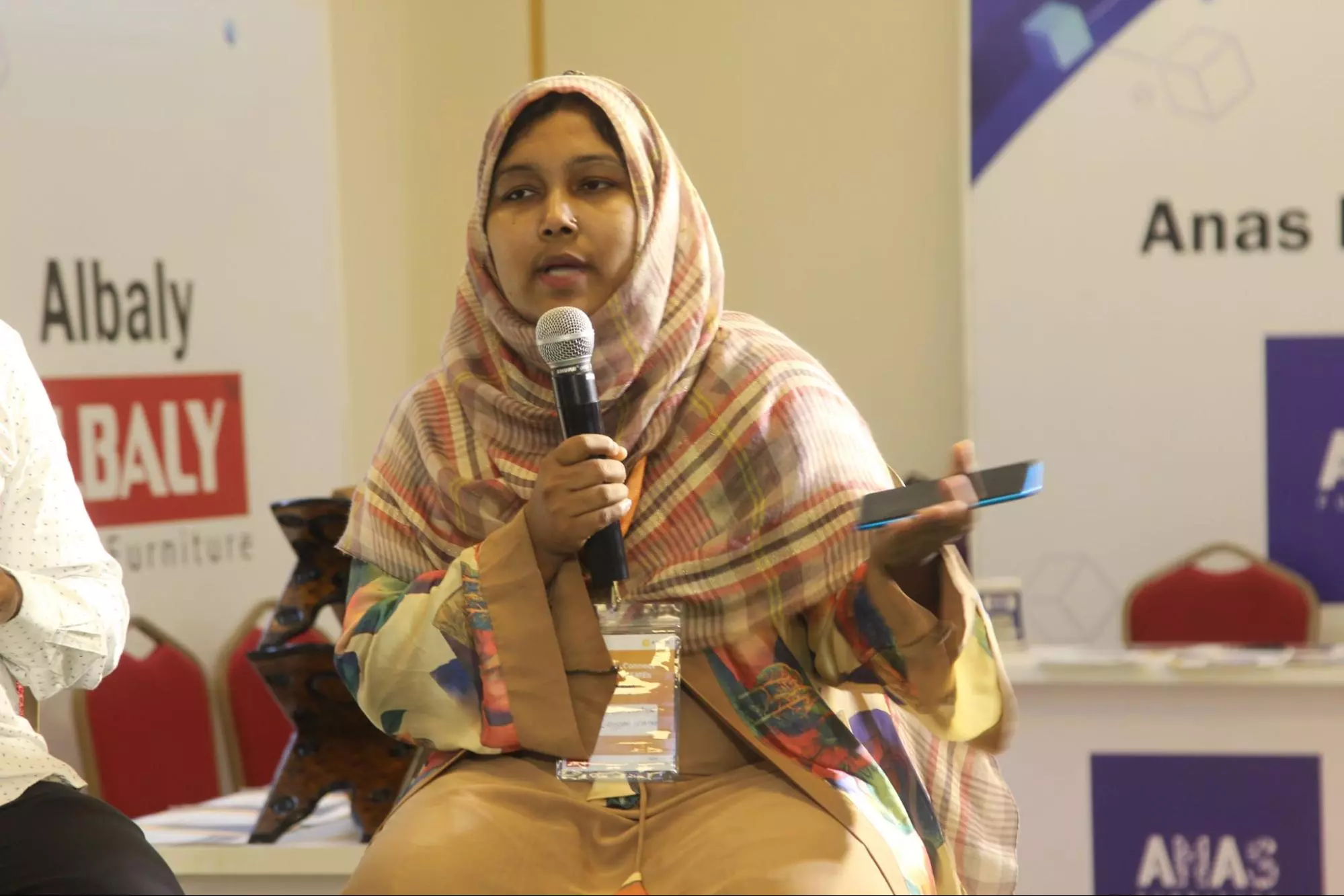 Maksuda Khatun, Proprietor of Shabab Leather speaking at Coporate Connect - LightCastle Partners