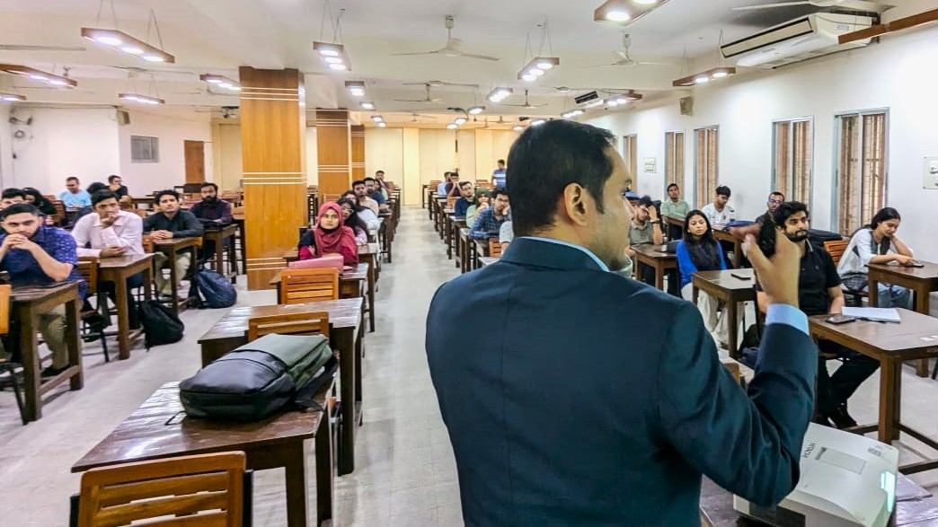 Insights on Consulting Careers: Bijon Islam Speaks at IBA, University of Dhaka